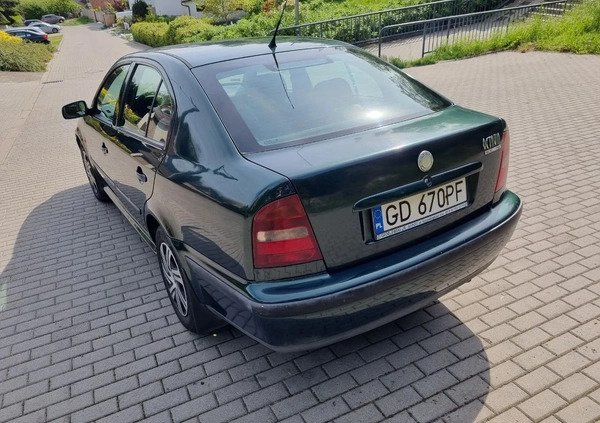 Skoda Octavia cena 5000 przebieg: 236629, rok produkcji 2000 z Gdynia małe 37